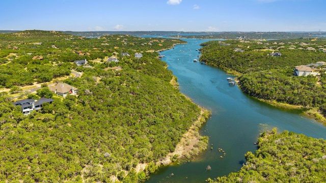 18825 Hidden Ridge PL, Jonestown, TX 78645