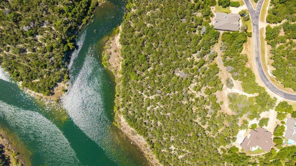 18825 Hidden Ridge PL, Jonestown, TX 78645