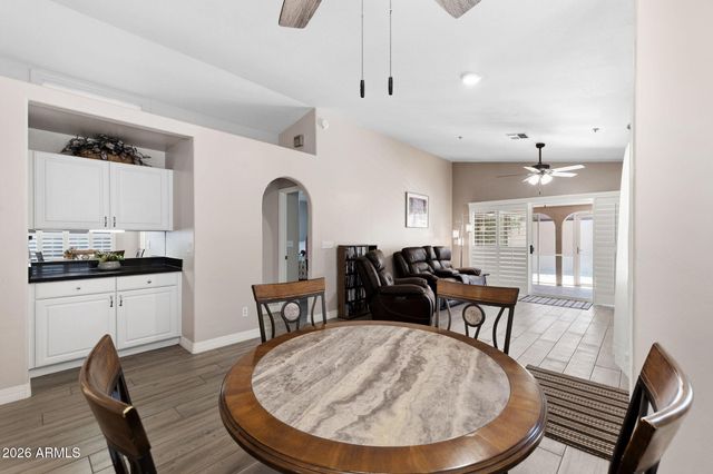 702 LEISURE WORLD --, Mesa, AZ 85206