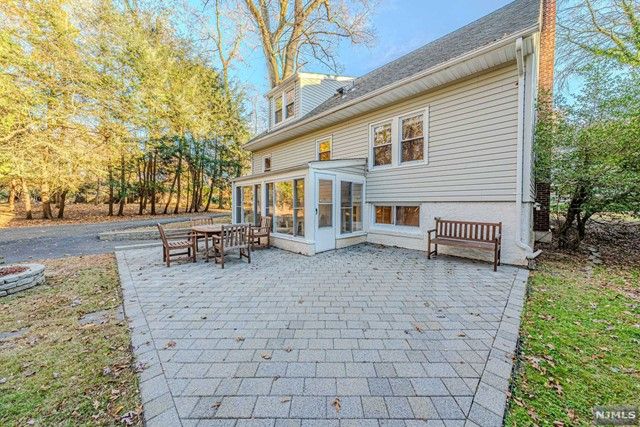 26 Dean Street, Westwood, NJ 07675