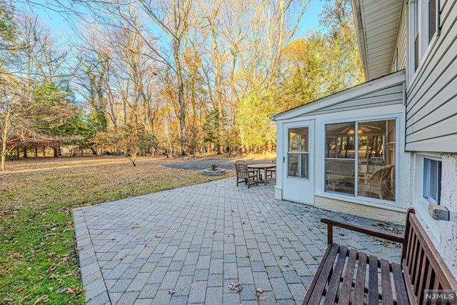 26 Dean Street, Westwood, NJ 07675