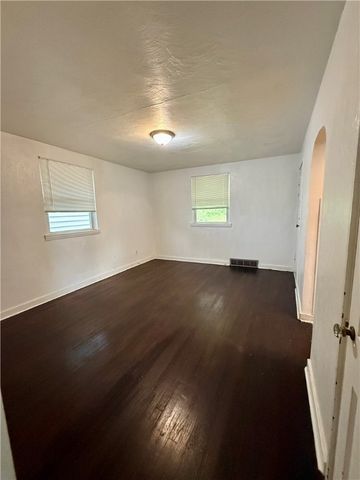 508 Spruce Alley, Glassport, PA 15045