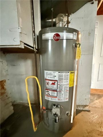 508 Spruce Alley, Glassport, PA 15045