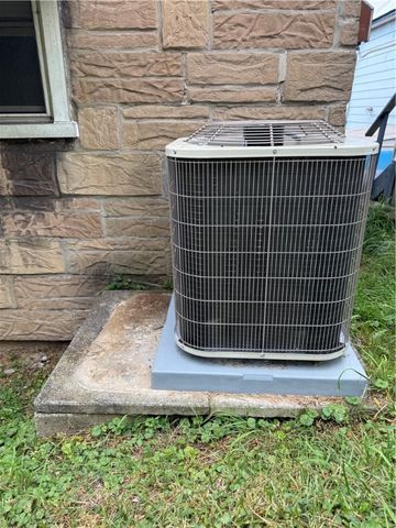 508 Spruce Alley, Glassport, PA 15045