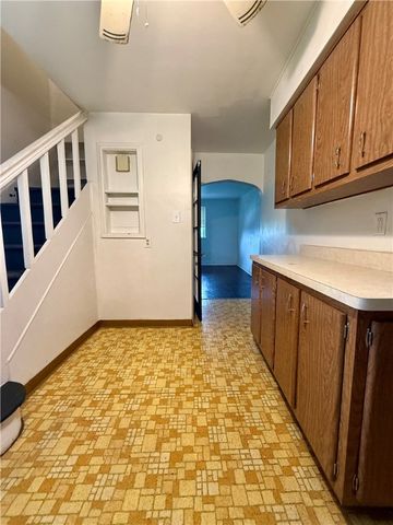 508 Spruce Alley, Glassport, PA 15045