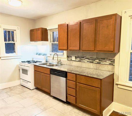 719 Tiffin Avenue, St Louis, MO 63135