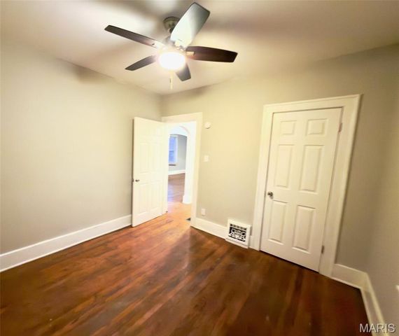 719 Tiffin Avenue, St Louis, MO 63135