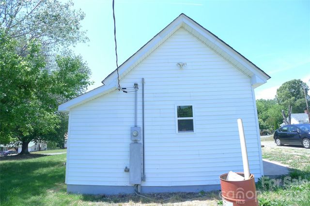 221 Duke Street, Cooleemee, NC 27014