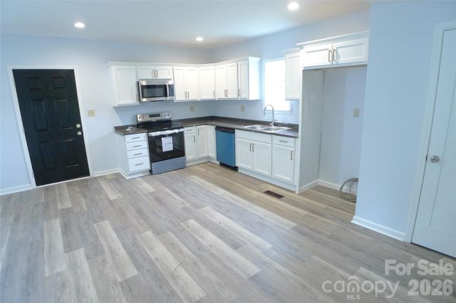 221 Duke Street, Cooleemee, NC 27014