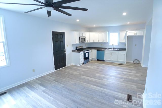 221 Duke Street, Cooleemee, NC 27014