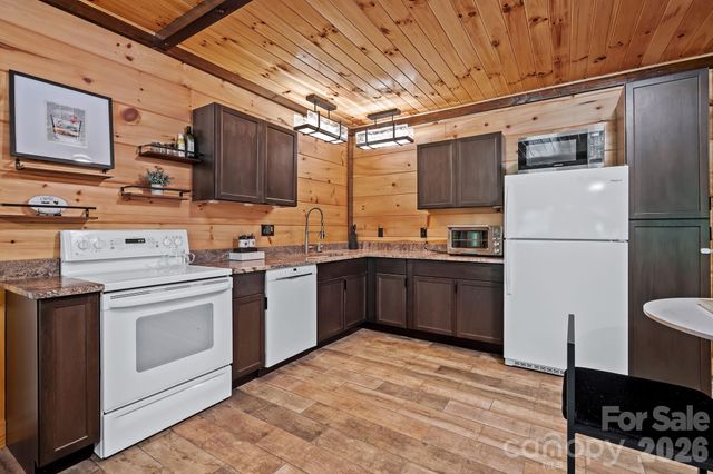 745 Mossy Oak Trail, Nebo, NC 28761