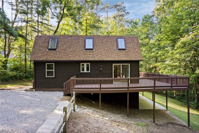 86170 Tappan Highlands Road, Uhrichsville, OH 44683