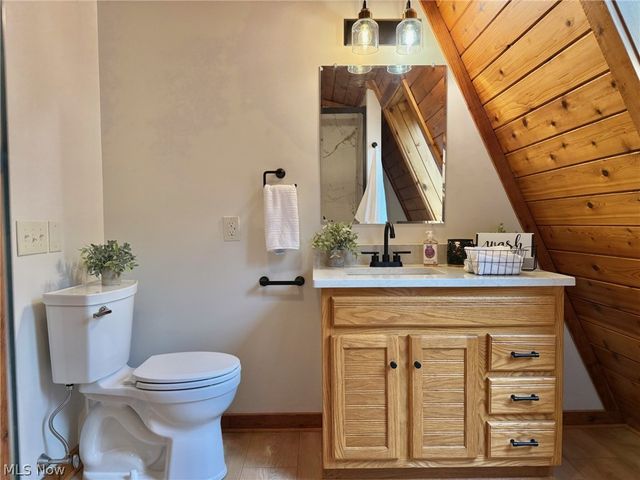 86170 Tappan Highlands Road, Uhrichsville, OH 44683