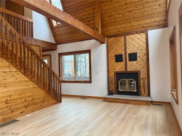 86170 Tappan Highlands Road, Uhrichsville, OH 44683