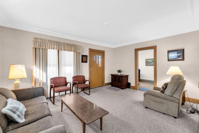 733 West Lawn AVENUE, Racine, WI 53405