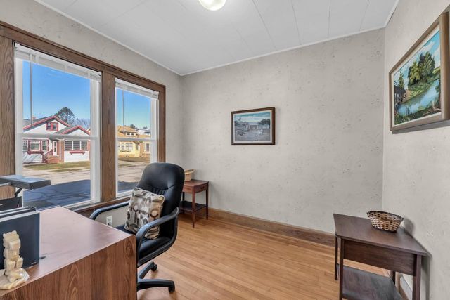 733 West Lawn AVENUE, Racine, WI 53405