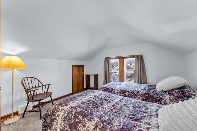 733 West Lawn AVENUE, Racine, WI 53405