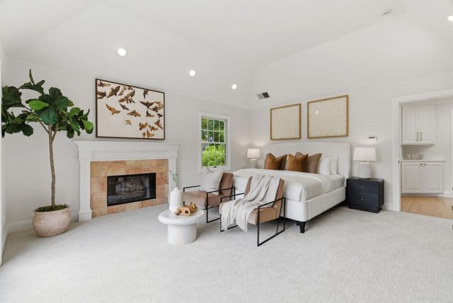 8 Almendra Lane, Los Altos, CA 94022