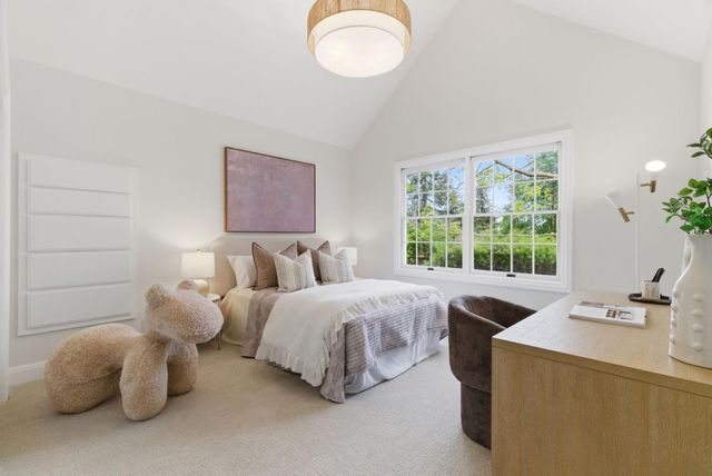 8 Almendra Lane, Los Altos, CA 94022