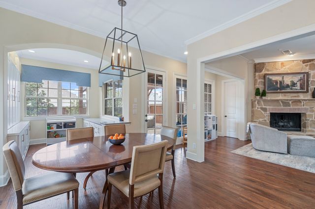 2220 Emerson Lane, Carrollton, TX 75010