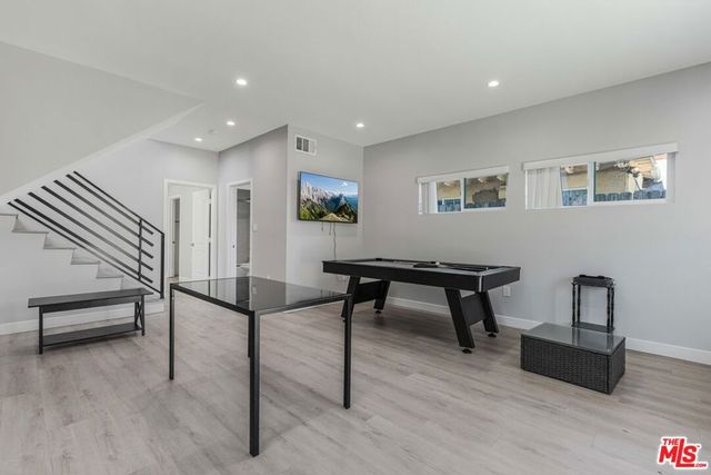 8224 Vanscoy Avenue, North Hollywood, CA 91605