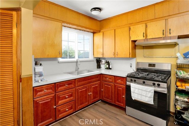 9431 Laurel Avenue, Fontana, CA 92335