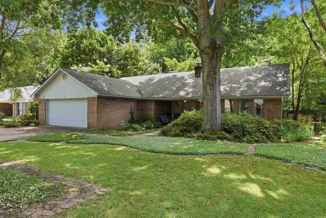 17 Sandstone, Conway, AR 72034