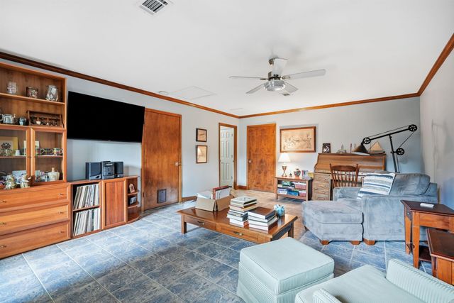 17 Sandstone, Conway, AR 72034