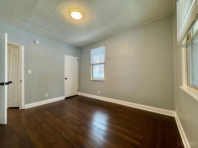 2942 Woodrow Avenue, Cincinnati, OH 45211