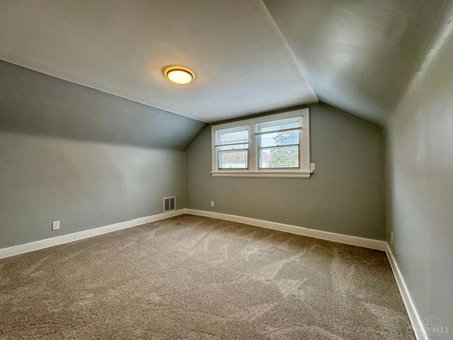 2942 Woodrow Avenue, Cincinnati, OH 45211