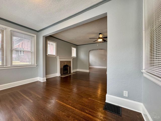 2942 Woodrow Avenue, Cincinnati, OH 45211