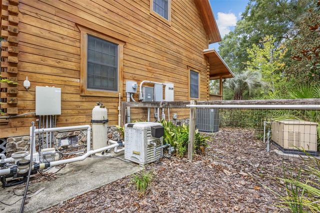 25743 NW 62ND AVENUE, High Springs, FL 32643