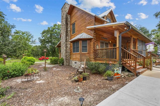 25743 NW 62ND AVENUE, High Springs, FL 32643