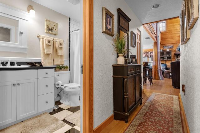 25743 NW 62ND AVENUE, High Springs, FL 32643