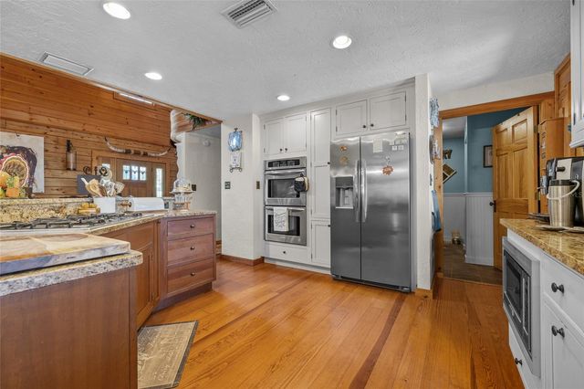 25743 NW 62ND AVENUE, High Springs, FL 32643