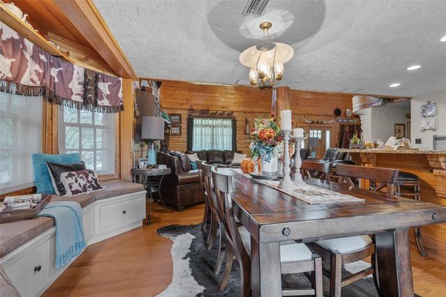 25743 NW 62ND AVENUE, High Springs, FL 32643