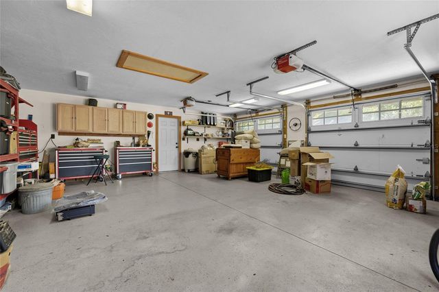 25743 NW 62ND AVENUE, High Springs, FL 32643
