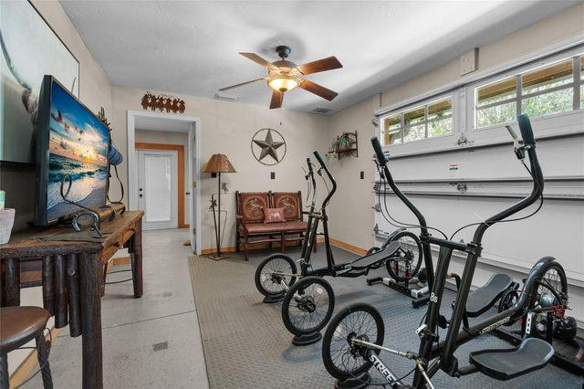 25743 NW 62ND AVENUE, High Springs, FL 32643