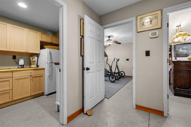 25743 NW 62ND AVENUE, High Springs, FL 32643