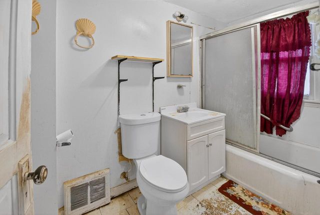 1731 Grand AVENUE, Racine, WI 53403