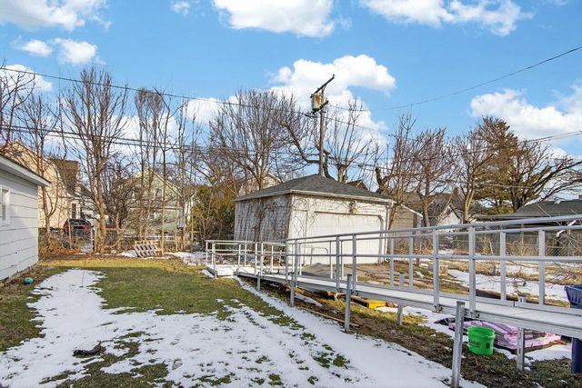 1731 Grand AVENUE, Racine, WI 53403