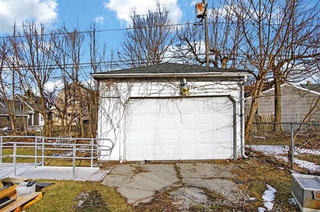 1731 Grand AVENUE, Racine, WI 53403