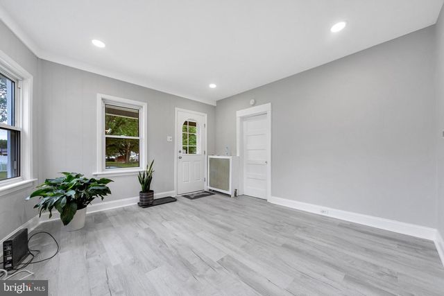 27 ELM AVE, Clementon, NJ 08021