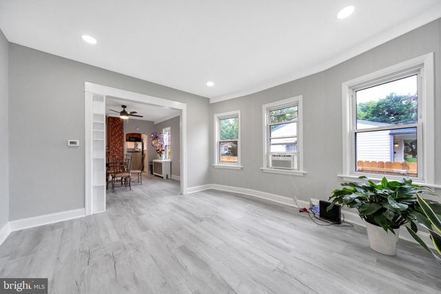 27 ELM AVE, Clementon, NJ 08021