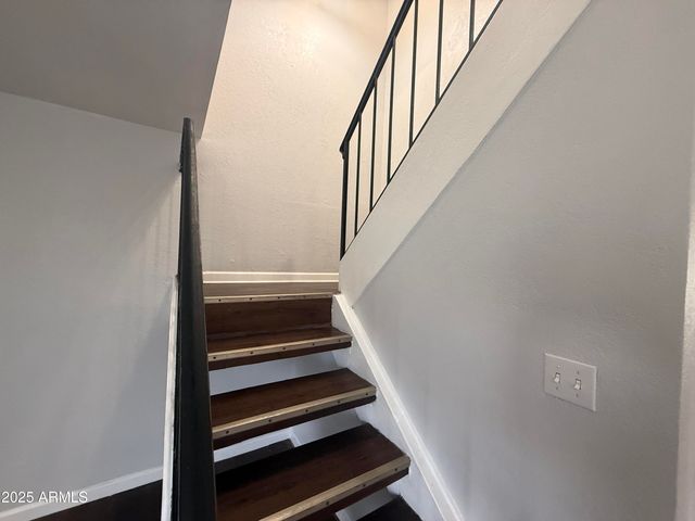 4736 W ROSE Lane, Glendale, AZ 85301