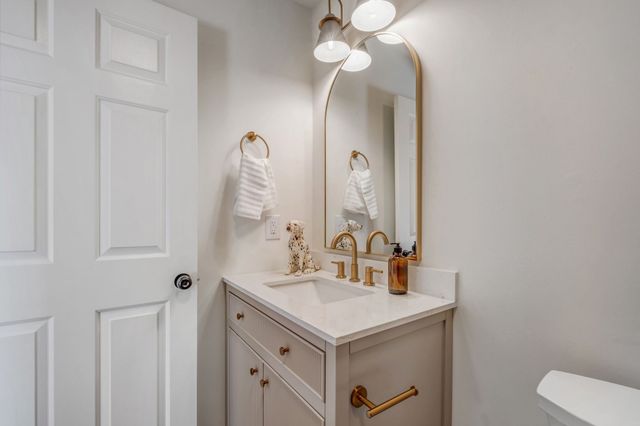 2308 Rogers Ln, Lebanon, TN 37087