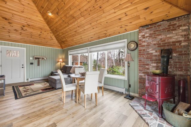 80 River Street, Wolfeboro, NH 03894