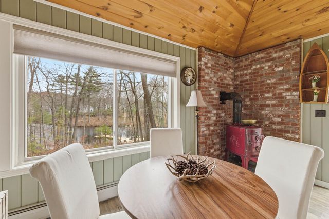 80 River Street, Wolfeboro, NH 03894