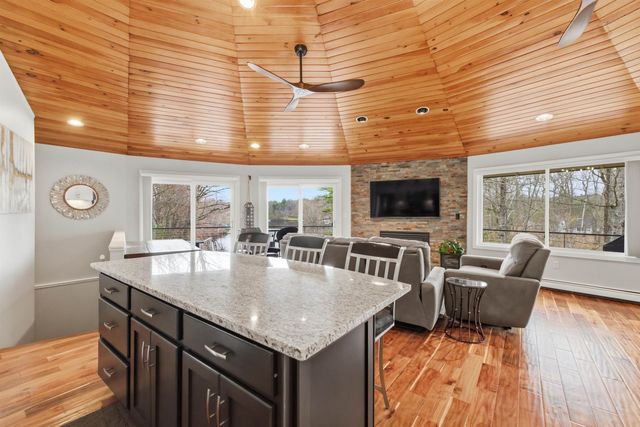 80 River Street, Wolfeboro, NH 03894
