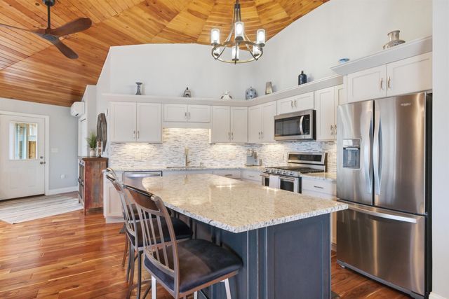 80 River Street, Wolfeboro, NH 03894